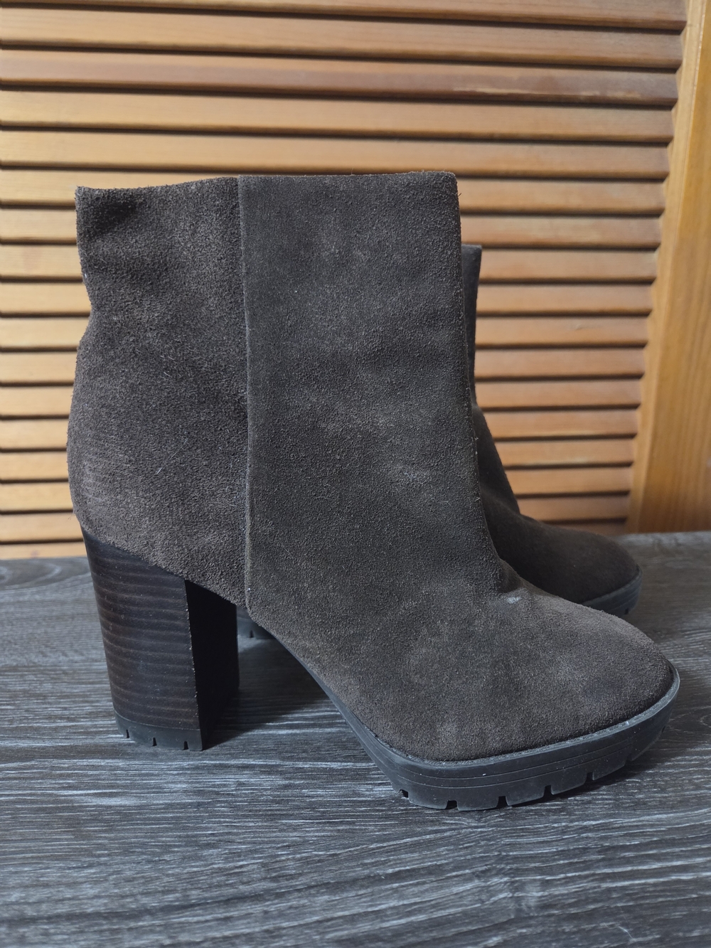 Arturo Chiang Dark Brown Suede Block Heel Ankle Boots